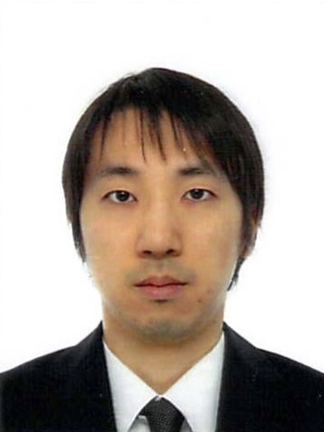 谷英典の顔写真